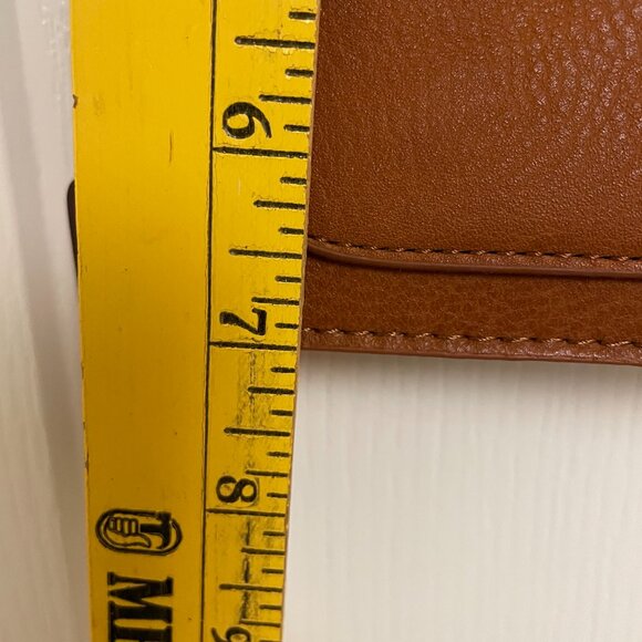 Alba faux/vegan leather cross body cell phone purse NWT - Picture 11 of 12